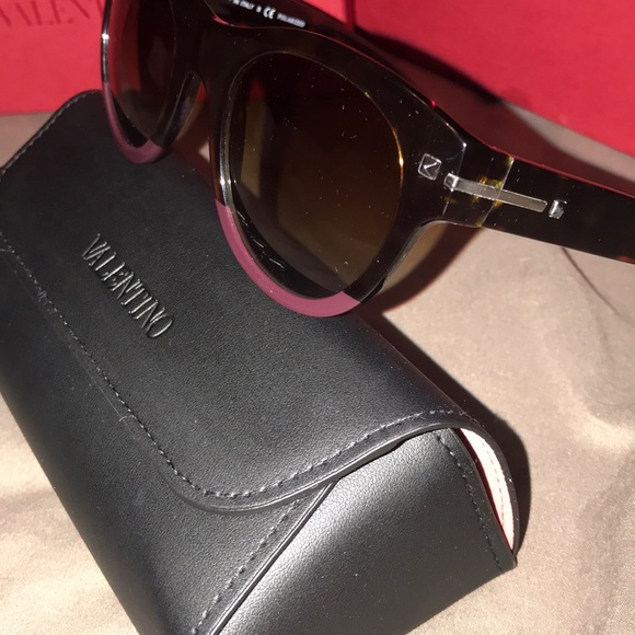 Valentino polarized sunglasses